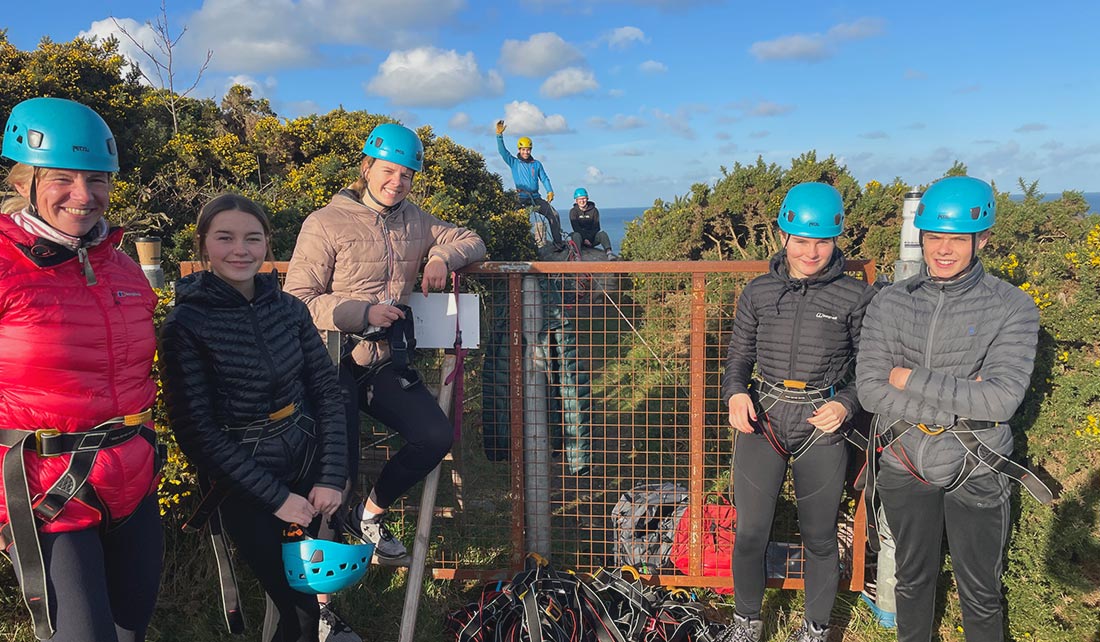 Abseiling Pan 3