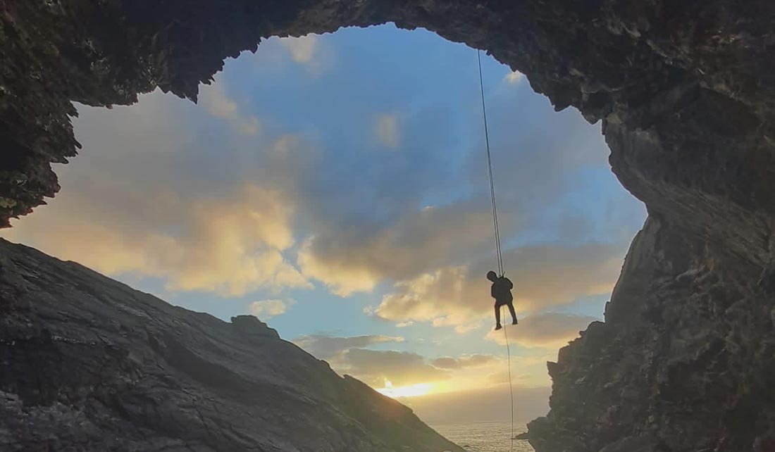 Cliffhanger Aerial Adventure Pan 2